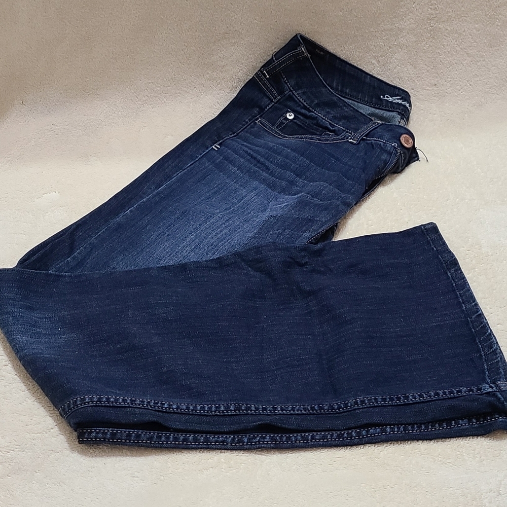 Women's American Eagle Hipster Flare dark wash jean, size 6 extra long
